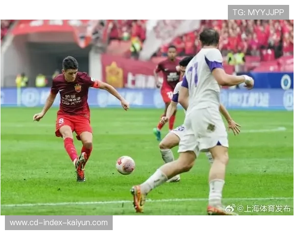 上海海港积分榜领先但优势微弱 面临激烈竞争挑战